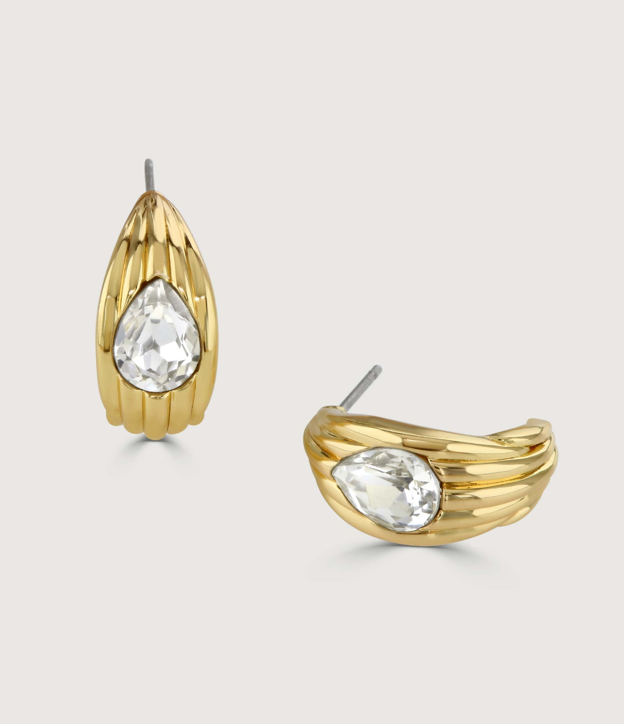 *GARNET PRALINE HUGGIE EARRING