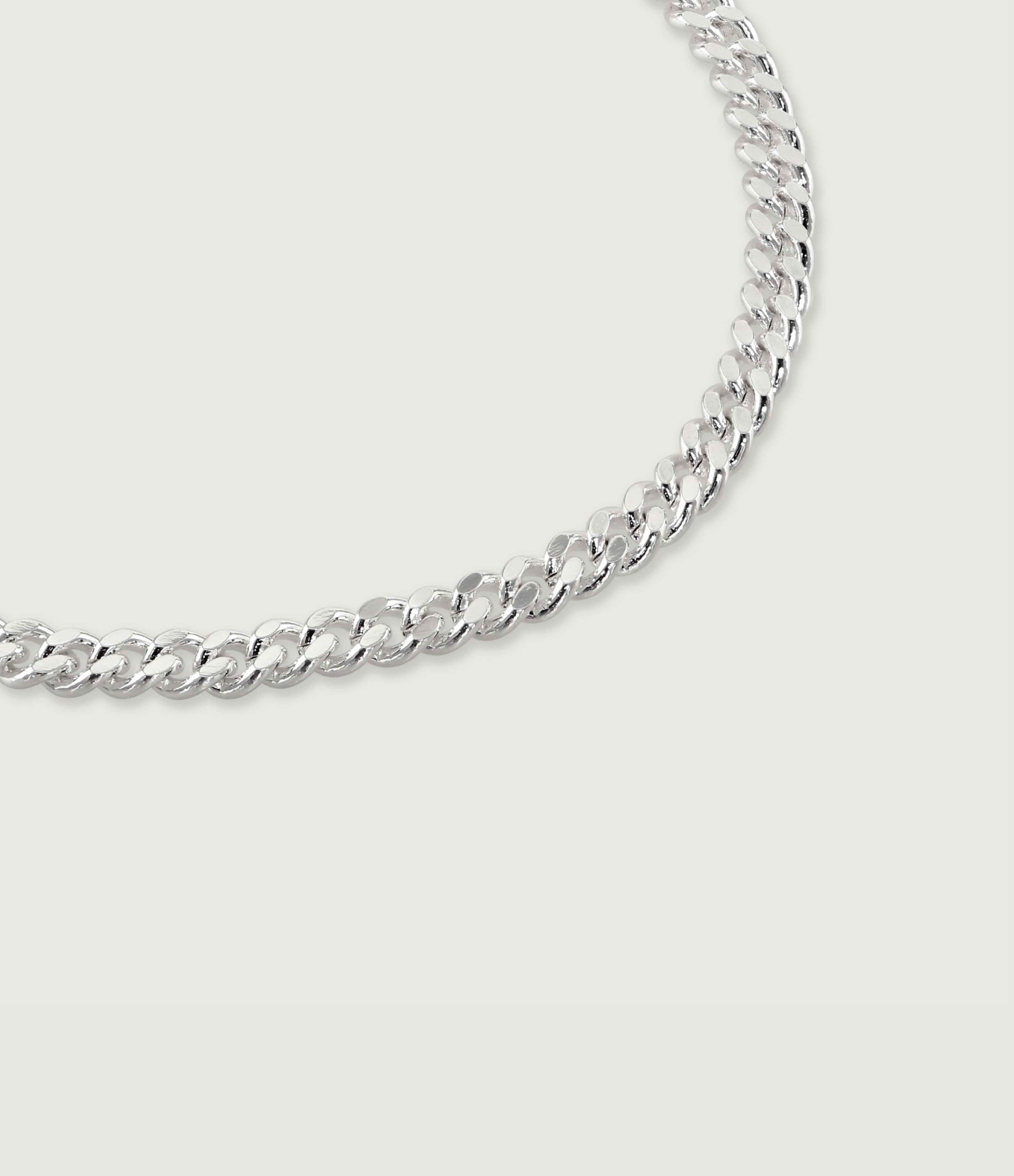 CURB CHAIN SILVER BRACELET